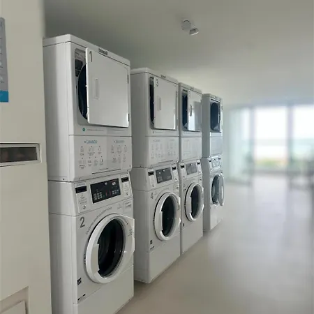 Apartamento Lujoso En A Pocos Pasos Del Aeropuerto