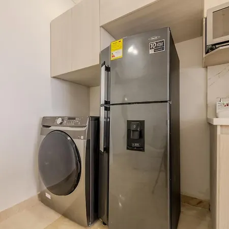 Apartamento Lujoso En A Pocos Pasos Del Aeropuerto Cartagena