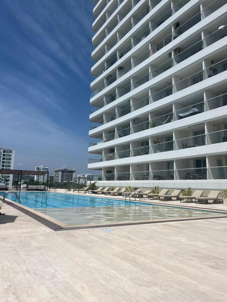 Lujoso En A Pocos Pasos Del Aeropuerto Apartamento Cartagena