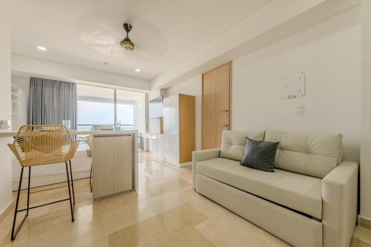 Apartamento Lujoso En A Pocos Pasos Del Aeropuerto