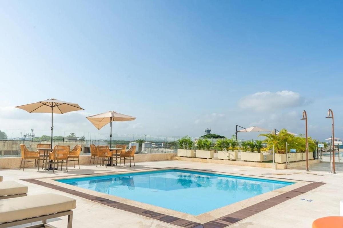 Apartamento Lujoso En A Pocos Pasos Del Aeropuerto Cartagena
